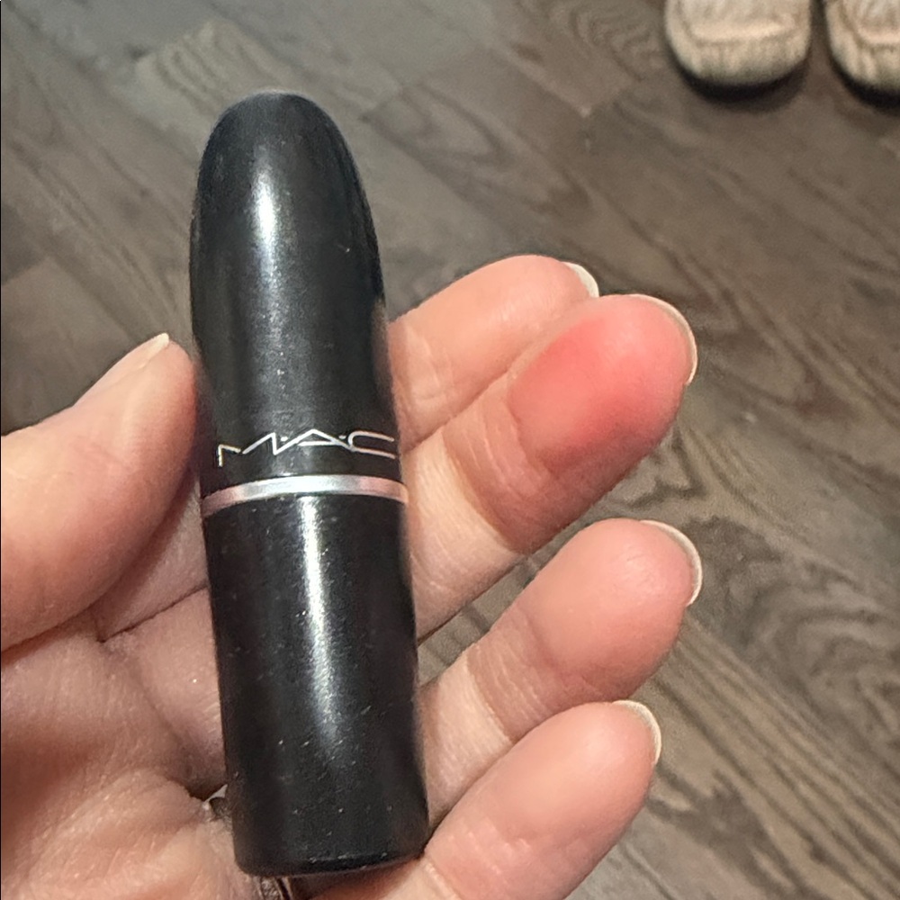 MAC matte kinda sexy lipstick